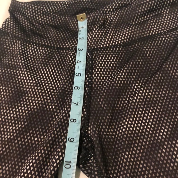 Everlast sport Capri leggings with diamond design - Picture 3 of 5